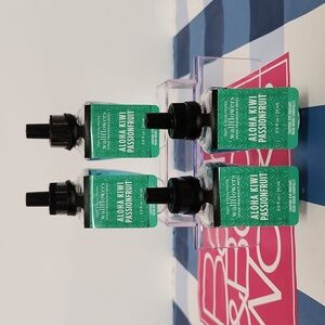 Bath & Body Works Aloha Kiwi Passionfruit Wallflower Refills X4